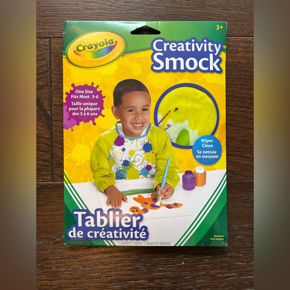 FREE w Purchase - Crayola Creativity Smock